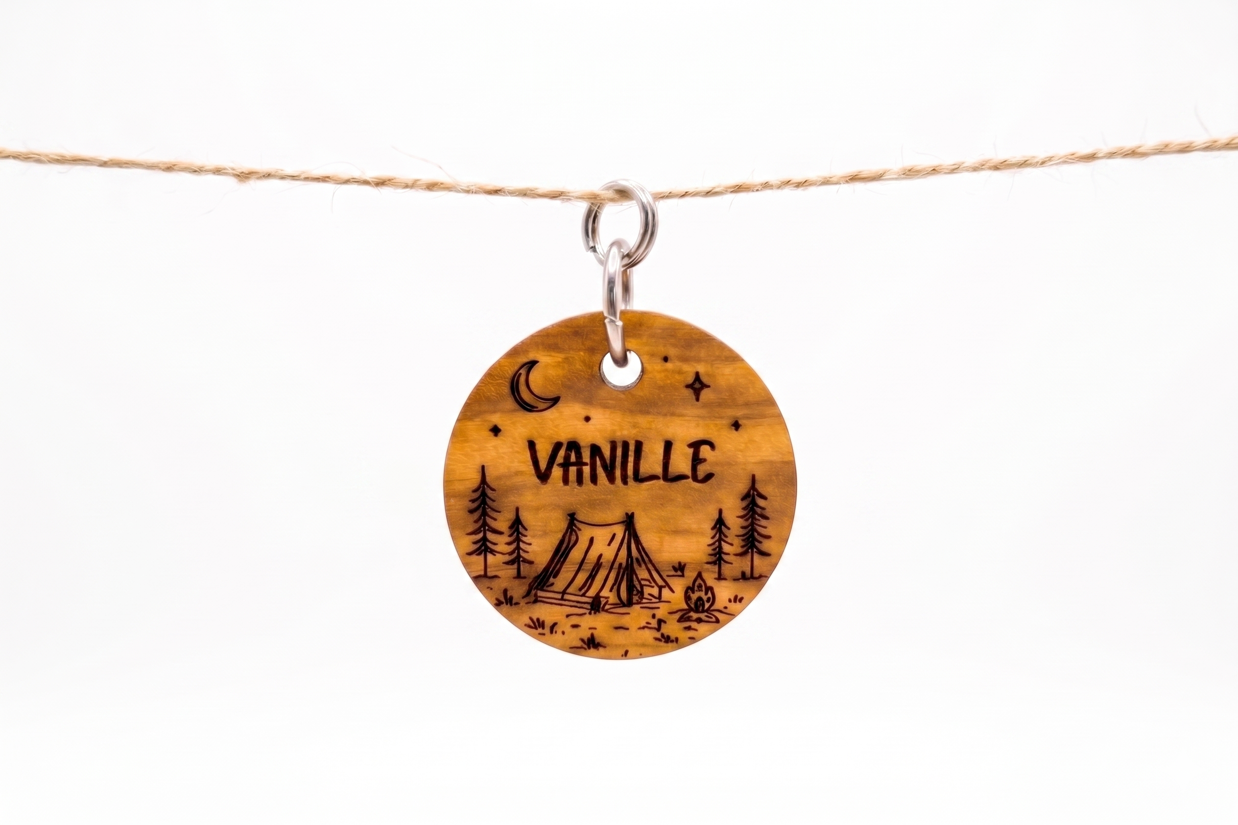 Médaille en bois pour chien, faites à la main 
