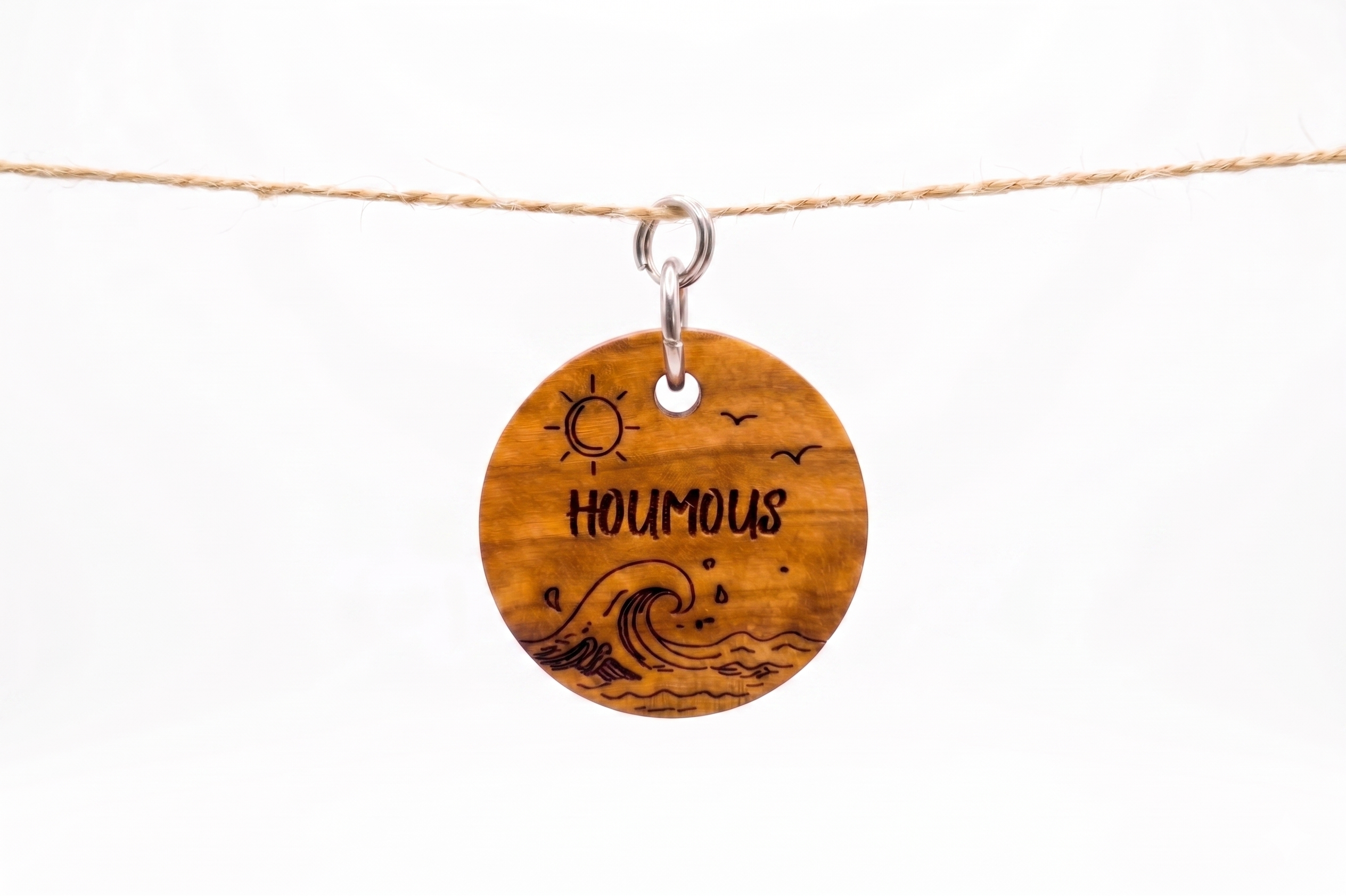 Médaille en bois pour chien, faites à la main 